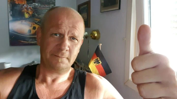 Carsten Jahn im Größenwahn - Mehr Zensur Mehr Feinde Mehr Spenden - Team Heimat Carsten Jahn im Größenwahn - Mehr Zensur Mehr Feinde Mehr Spenden - Team Heimat