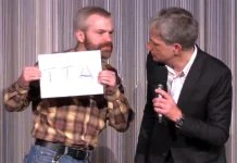 HALLO MEINUNG-Mitglied protestiert gegen Auftritt von Spendenabzocker Thomas Grabinger (Digitaler Chronist) Hallo Meinung Mitglied protestiert gegen Auftritt von Spendenabzocker Thomas Grabinger Berlin - Digitaler Chronist